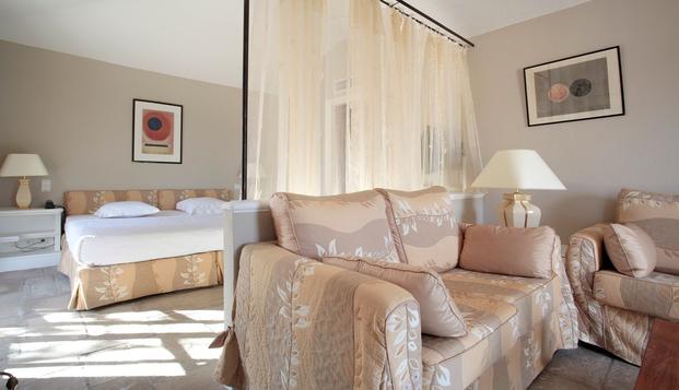 hotel Restaurant Hôtel Alain LlorcaLa Colle-sur-Loup (06)
