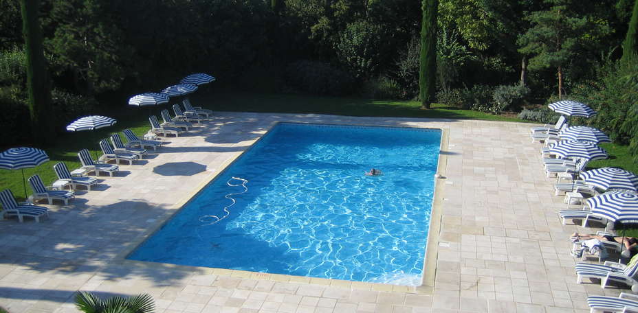 Hôtel La Closerie  - Piscine ext&eacute;rieure