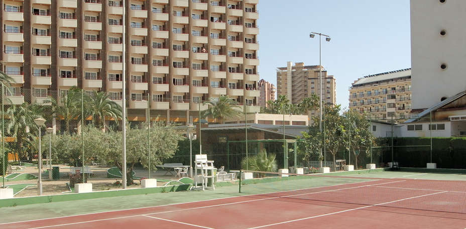 Hotel Rosamar Benidorm - Terrain de tennis
