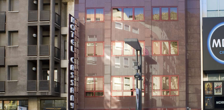 Hotel Cassany - Façade