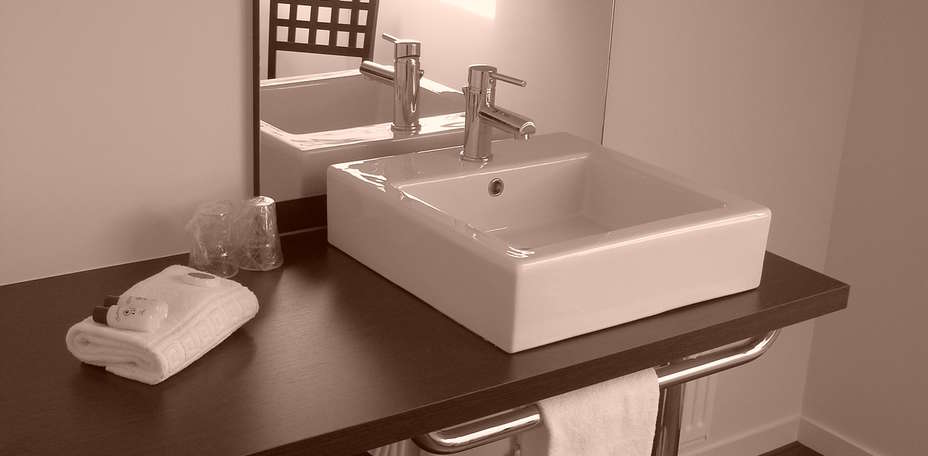 Résidence Hôtelière Duguesclin - Salle de bain