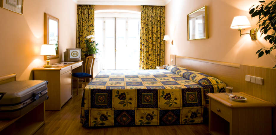 Hotel Asturias - 