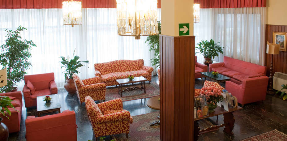 Hotel Columbus - 
