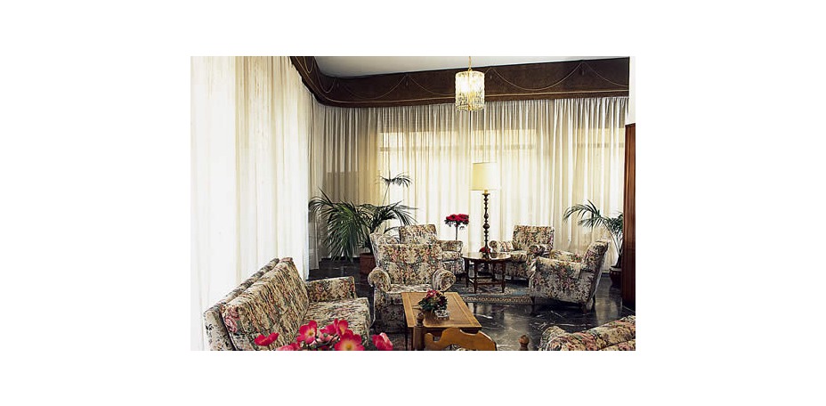 Hotel Columbus - 