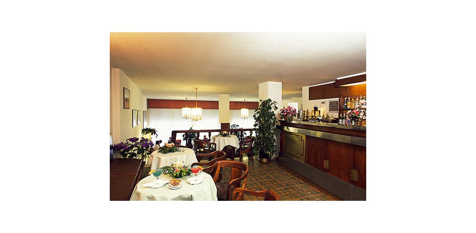 Hotel Columbus - 