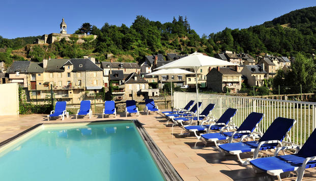 hotel Le château RicardSaint-Geniez-d'Olt