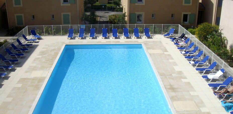 Le Mas des Arènes - Piscine extérieure