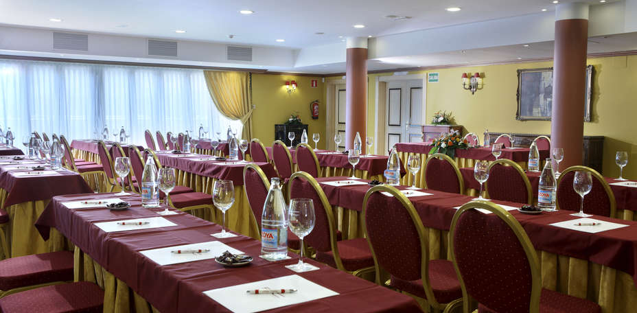 Hotel Foxa Valladolid - 
