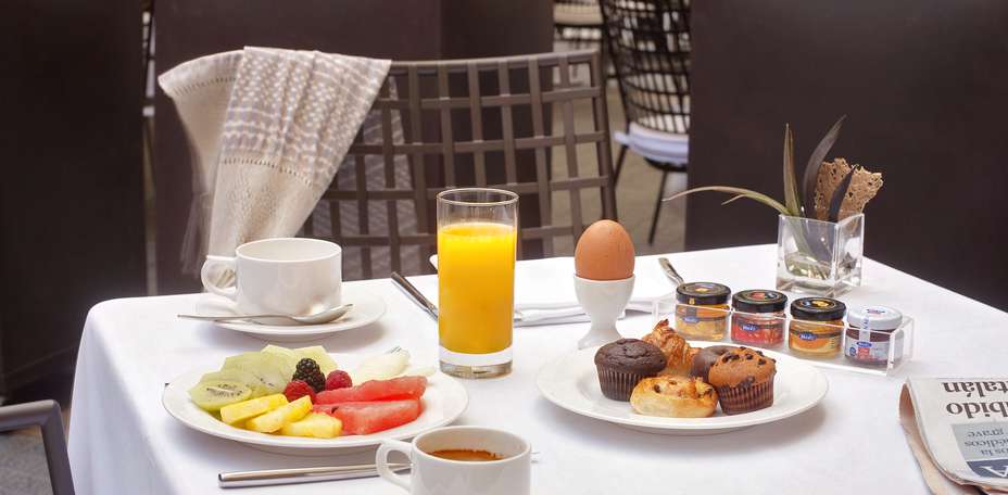 Gallery Hotel - 