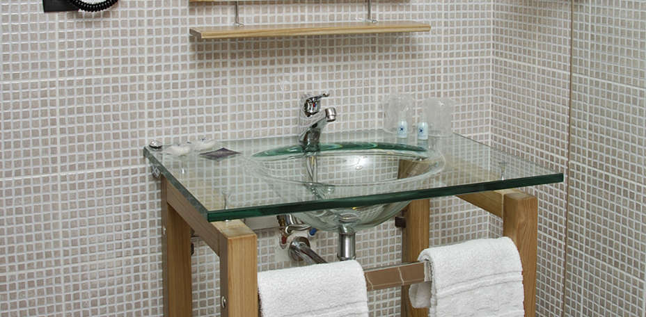 Hôtel de la Tour Maje - Salle de bain