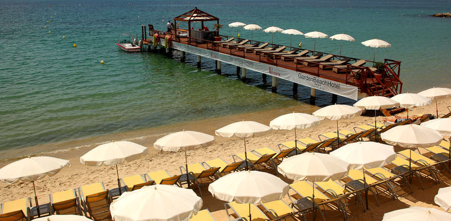 Garden Beach Hotel - 