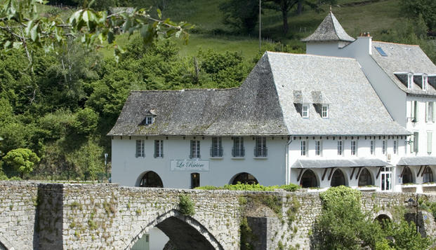 hotel Hôtel la RivièreEntraygues sur Truyère (12)