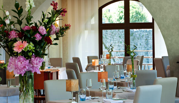 hotel Hôtel la RivièreEntraygues sur Truyère (12)