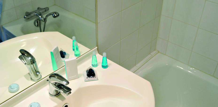 Park & Suites Confort Thonon les Bains - Salle de bain