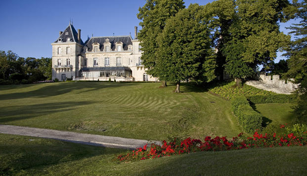 hotel Château de MirambeauMirambeau (17)