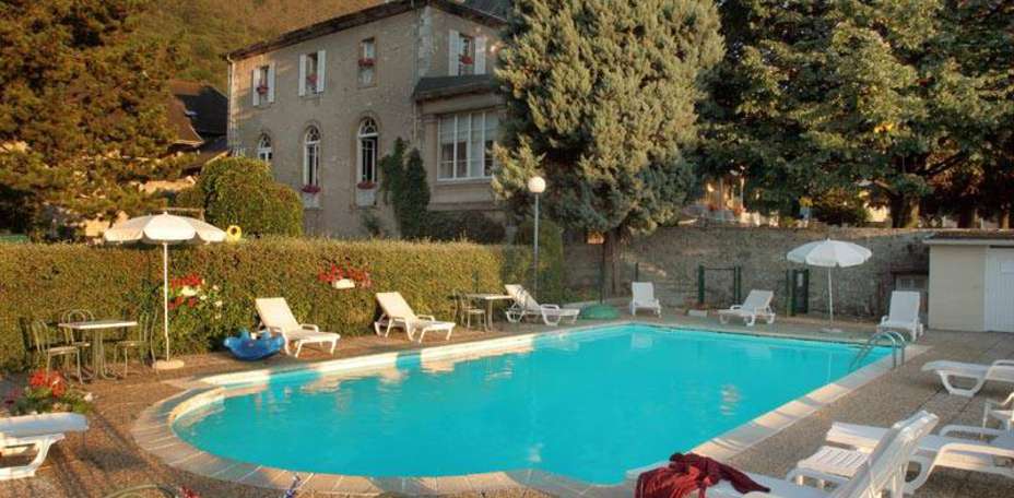Château des Comtes de Challes - Piscine extérieure
