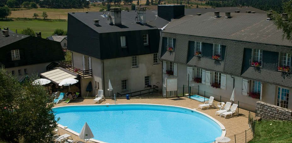 Chez Camillou - Piscine ext&eacute;rieure