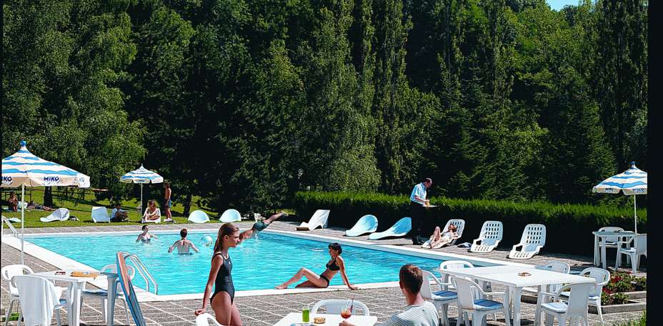 Domaine du Revermont  - Piscine ext&eacute;rieure