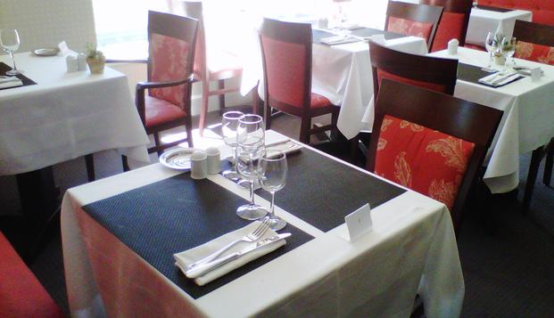 hotel Hôtel Mona LisaNéris les Bains (03)