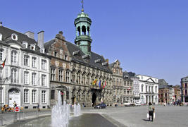 Ibis Mons Centre Gare - 