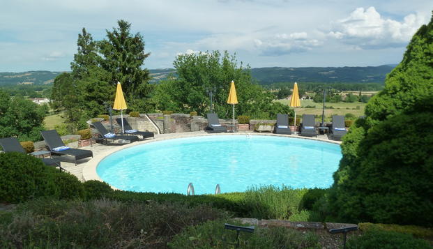 hotel Château de Maulmont  Saint Priest Bramefant (63)