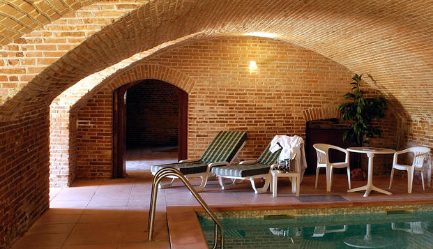hotel Château de Maulmont  Saint Priest Bramefant (63)