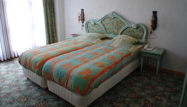 hotel Hôtel La SapinièreLafôret