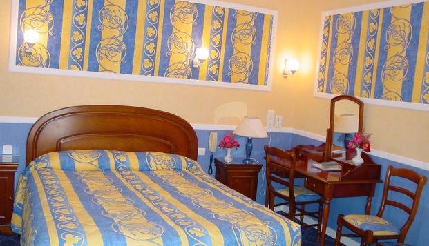 hotel Hôtel Les 13 AssiettesLe Val-Saint-Père