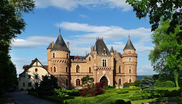 hotel Château de Maulmont  Saint Priest Bramefant (63)