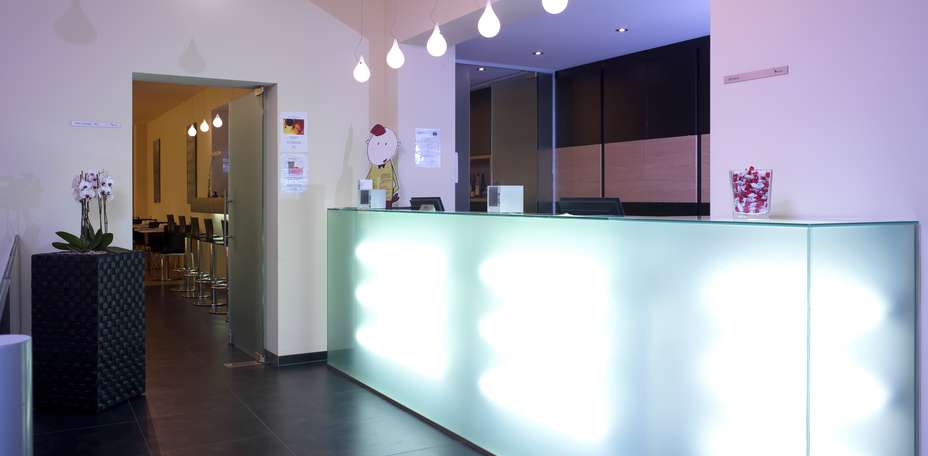 Hotel Husa de la Couronne - 