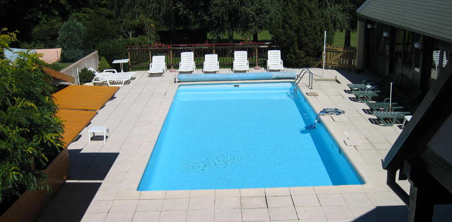 Hostellerie Belle Vue  - Piscine ext&eacute;rieure