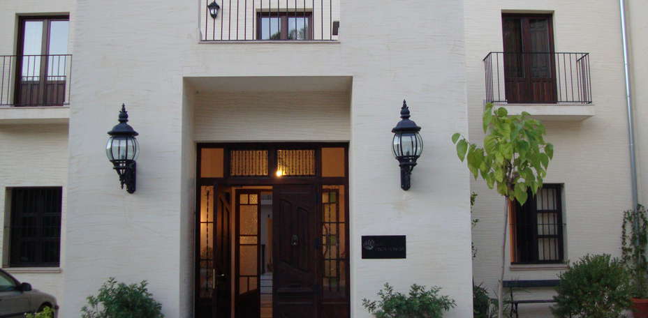 Hotel Finca Ronesa - Fa&ccedil;ade