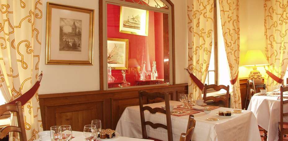 Hostellerie Du Val d'or - 