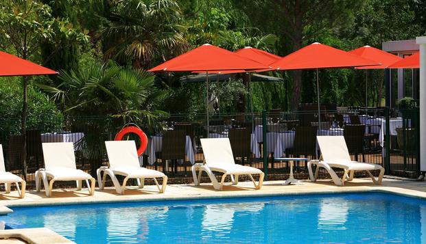 hotel Domaine de la Petite IsleL'Isle sur la Sorgue (84)