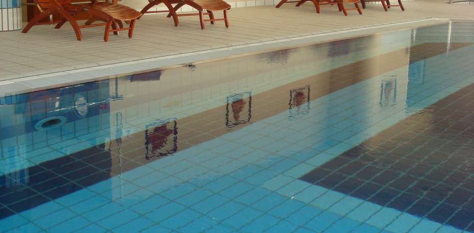 GOLDEN TULIP Aix-les-Bains - Piscine intérieure