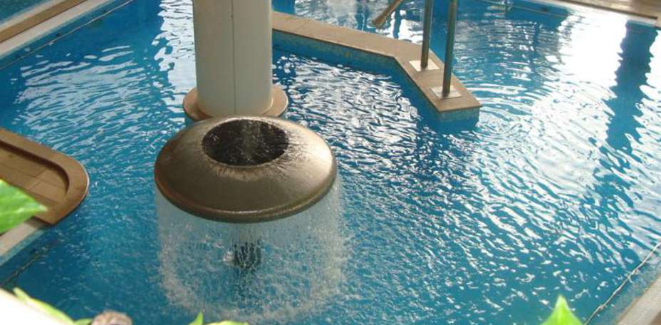 Hôtel Adelphia - Piscine int&eacute;rieure