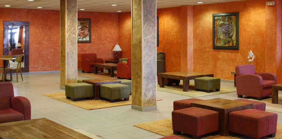 Hotel Port Ainé 2000 - Hall d'entr&eacute;e