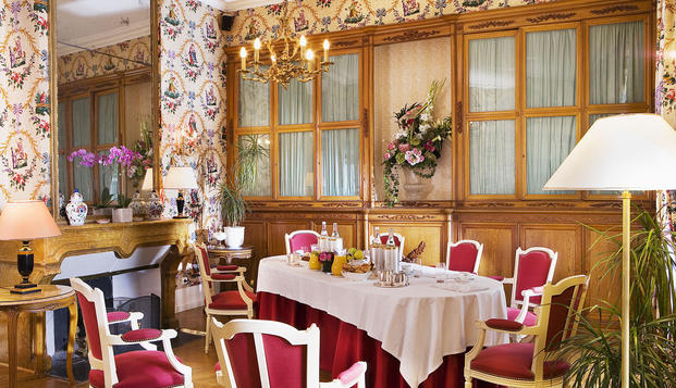 hotel Château de DivonneDivonne-les-bains (01)
