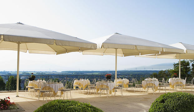 hotel Château de DivonneDivonne-les-bains (01)