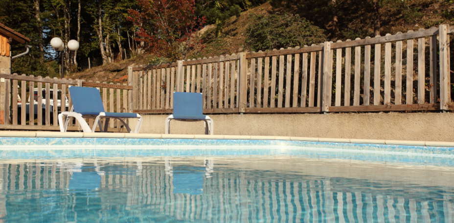 Hôtel Colombié - Piscine ext&eacute;rieure