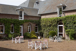 INTER-HOTEL La Cour Carrée - 