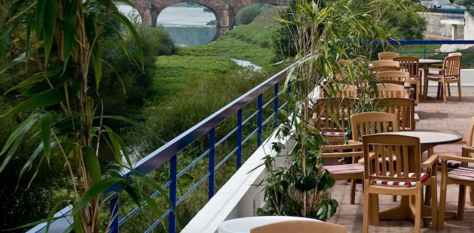 Hôtel Mercure Pont de Loire - Terrasse