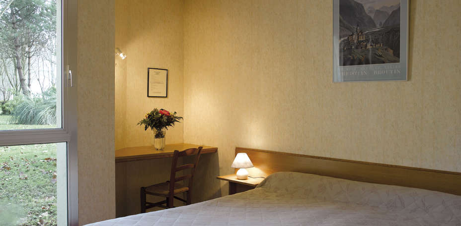 Hôtel Restaurant Le Saint Aubert - 
