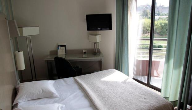 hotel Hôtel Des Trois CouronnesCarcassonne (11)