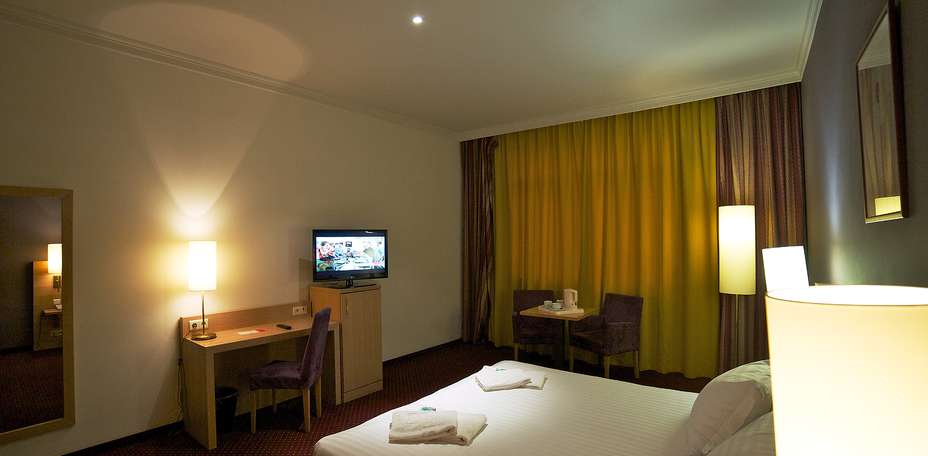 Floris Hotel Avenue - 