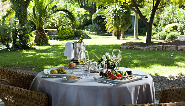 hotel Hôtel Magnaneraie Villeneuve les Avignon (30)