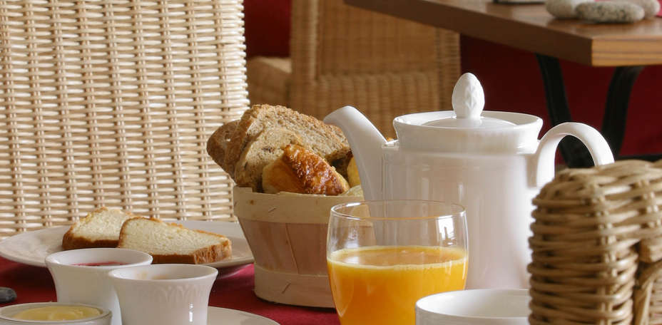 Hôtel-Spa la Baie des Anges - Salle de petit d&eacute;jeuner