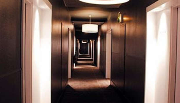 hotel Only SuitesRoissy en France
