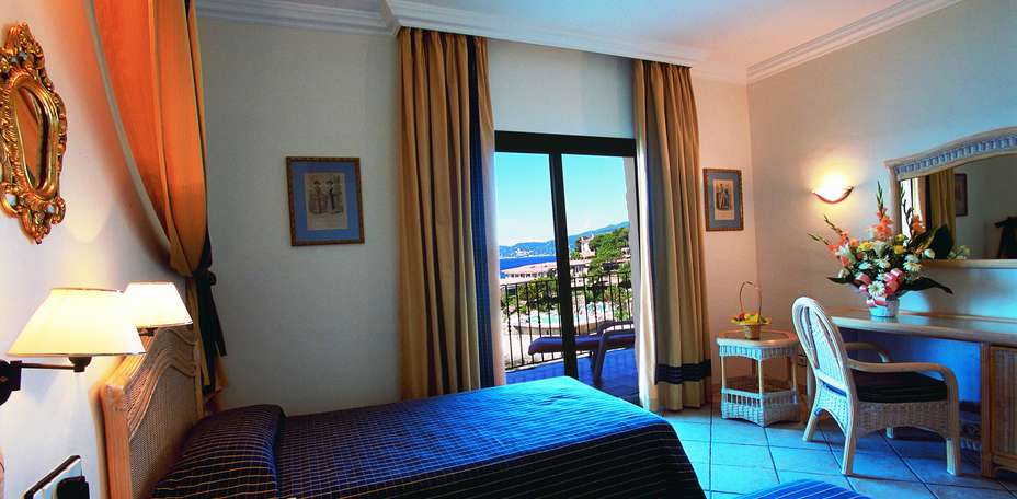 Hotel Eden Roc - 