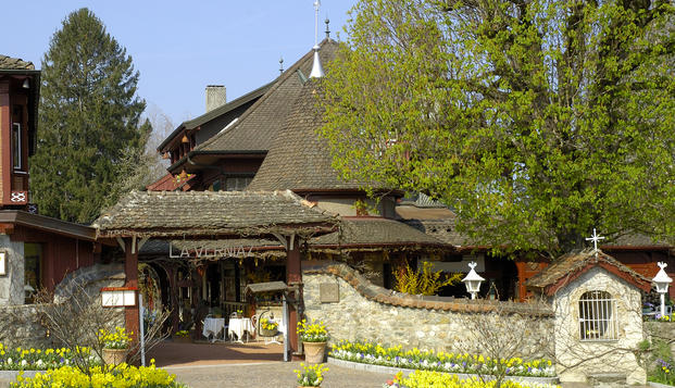 hotel Hôtel de La Verniaz et ses ChaletsEvian les Bains (74)